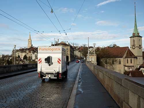 Klaviertransport in Bern